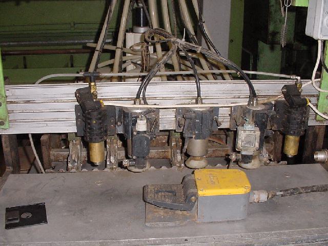 Dübelbohr- und Eintreibmaschine Biesse Typ F/S