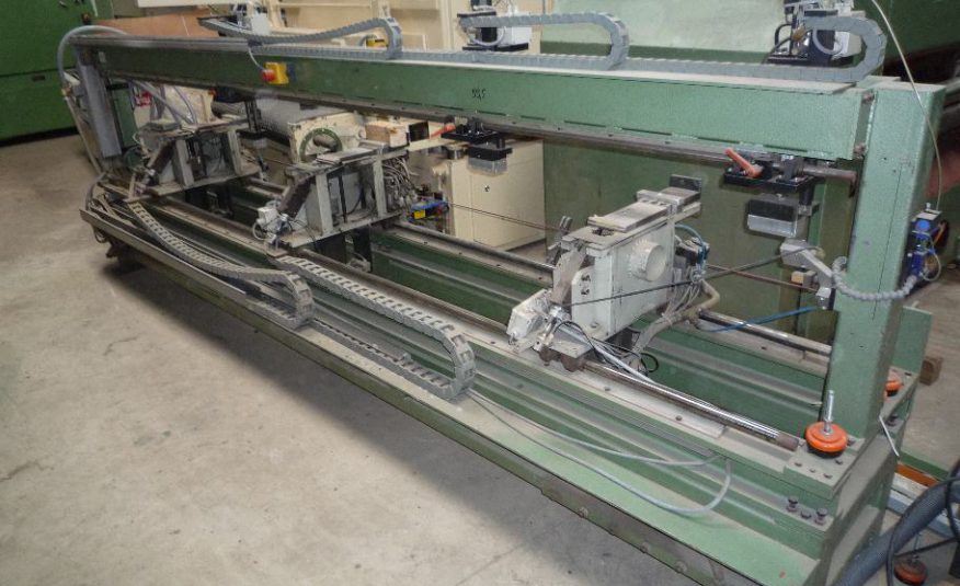 Topfloch- und Griffloch­bohrmaschine MAW Typ BA 3200/3-11