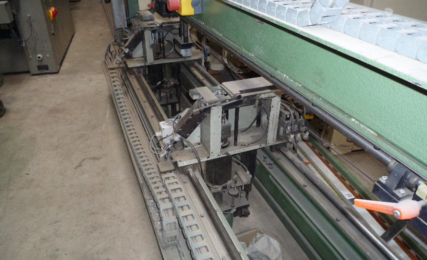 Topfloch- und Griffloch­bohrmaschine MAW Typ BA 3200/3-11