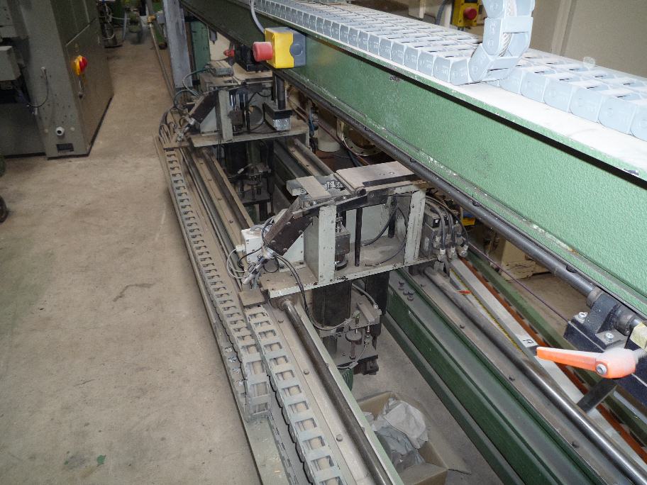 Topfloch- und Griffloch­bohrmaschine MAW Typ BA 3200/3-11