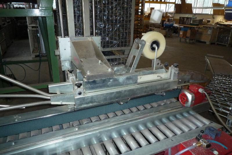 Karton­verschluss­maschine Roco Typ 751 und Typ 651