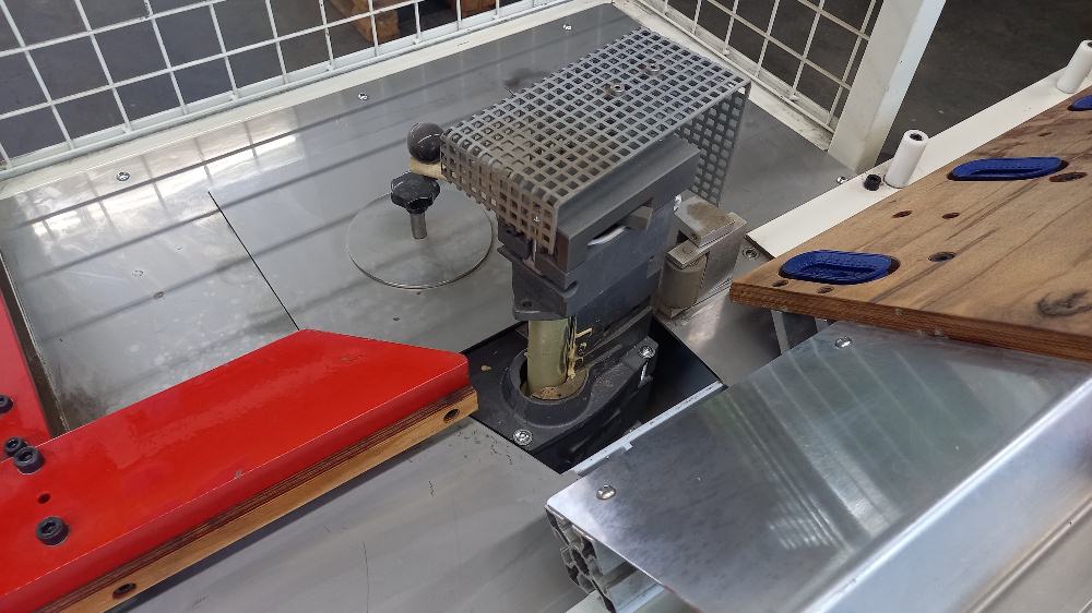 Kantenanleimmaschine Brandt Typ KTD