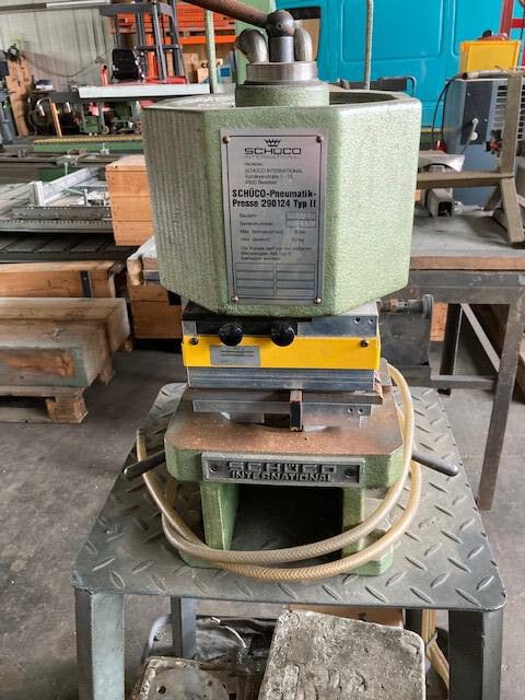 Presse Schüco Typ 290124 Modell 2