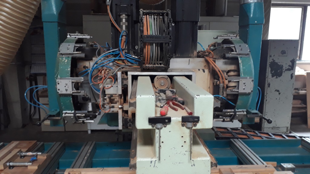 Bearbeitungszentrum Hüllhorst Typ Kompakt 1300