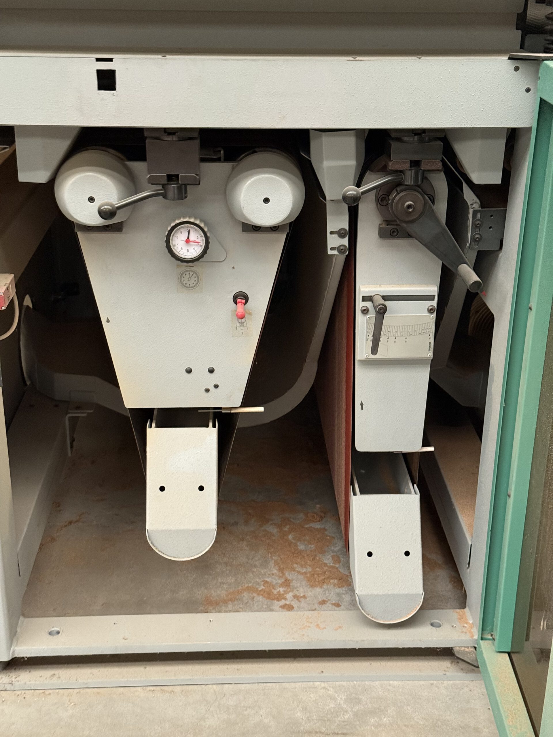 Schleifmaschine Kündig Typ BOTOP-4 1100 RP RP