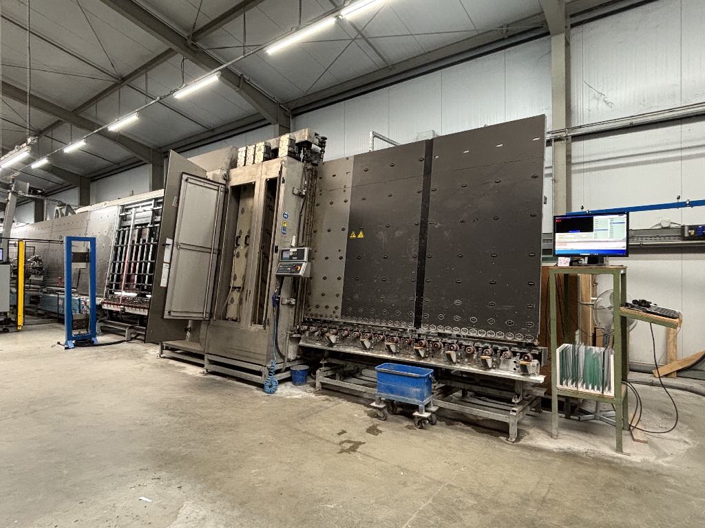 Glaswasch- und Trocknungsanlage Lisec Typ VHW-20/6