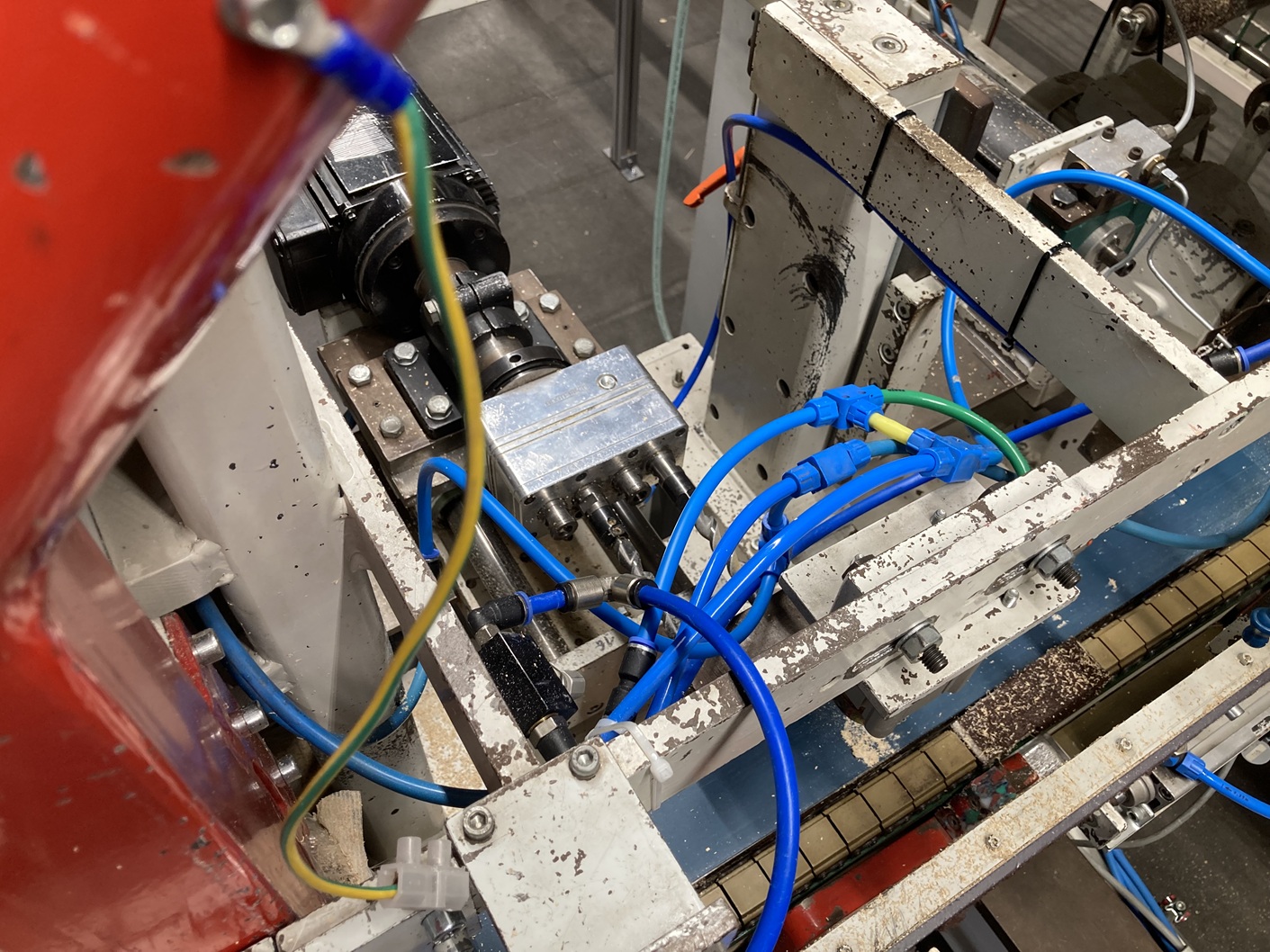 Bohr- und Sägemaschine für Seitengitter Franke Typ SG