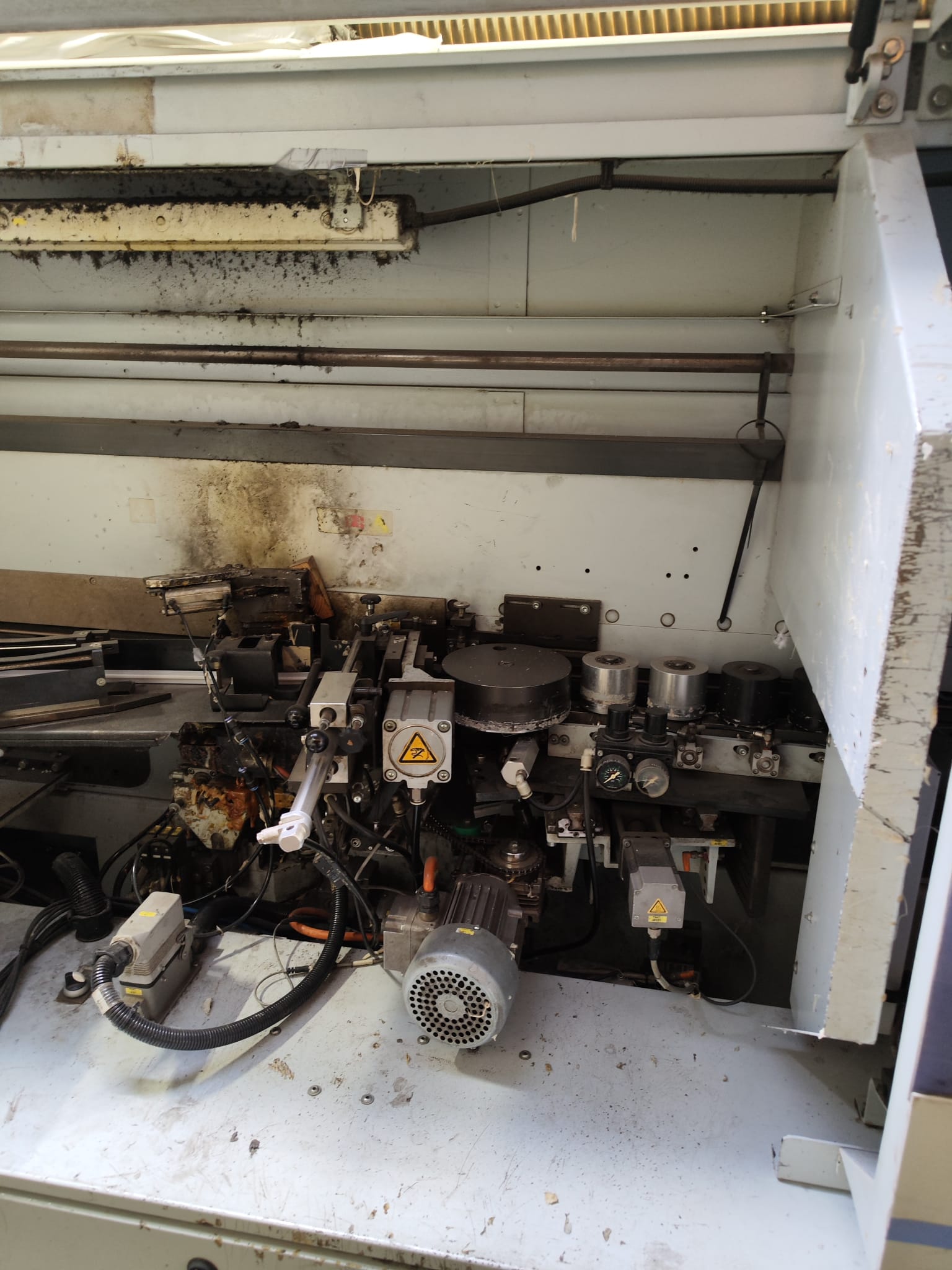 Kantenanleimmaschine Brandt Typ KDF 890